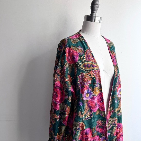VINTAGE Y2K RARE VICTORIAS SECRET 100% SILK PAISLEY METALLIC GOLD PRINTED KIMONO - Picture 5 of 8